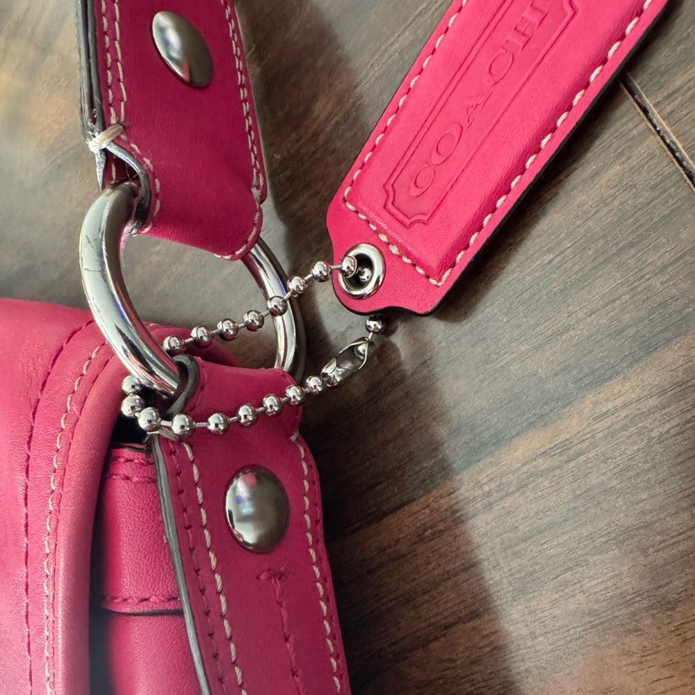 Hot Pink Vintage Y2K COACH Soho Shoulder Bag - Picture 4 of 10